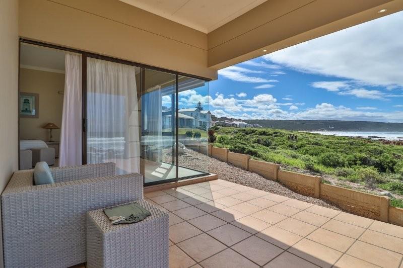 4 Bedroom Property for Sale in Jongensfontein Western Cape